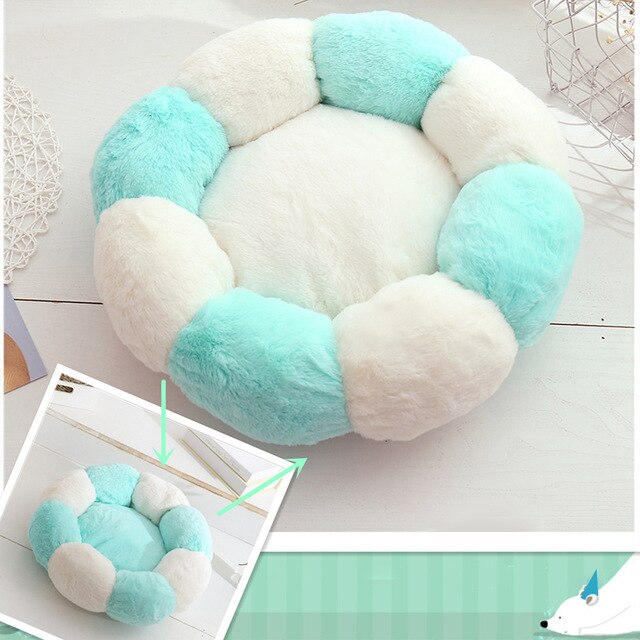 Flower Shaped Cat Bed Indoor Cozy Pet Beds Ultra Soft Plush Dog Basket Sunbed Warm Self-Warming House Sleeping Bag Cushion Mat
